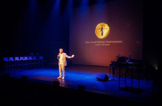  (vergroot foto)