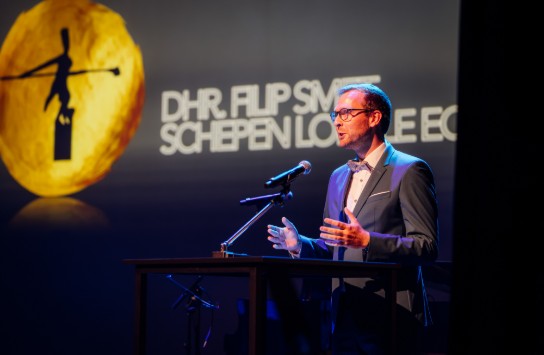  (vergroot foto)