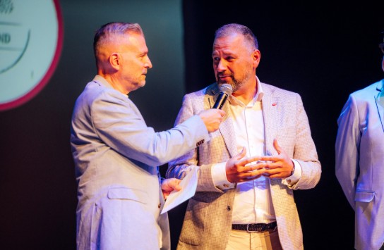  (vergroot foto)