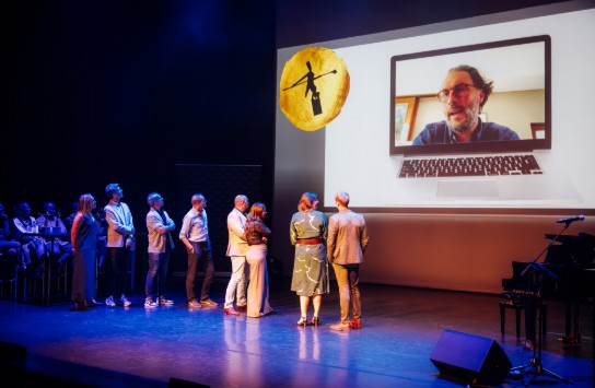  (vergroot foto)
