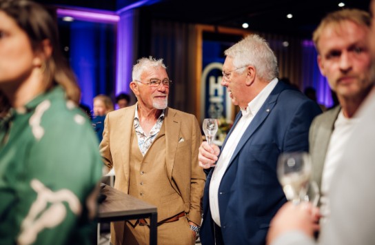  (vergroot foto)